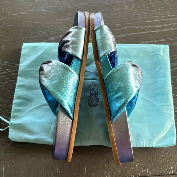 NWOB Aquazzura Twist Leather Metallic Blue Sandals Slides Made in Italy Size 38 - Picture 6 of 12
